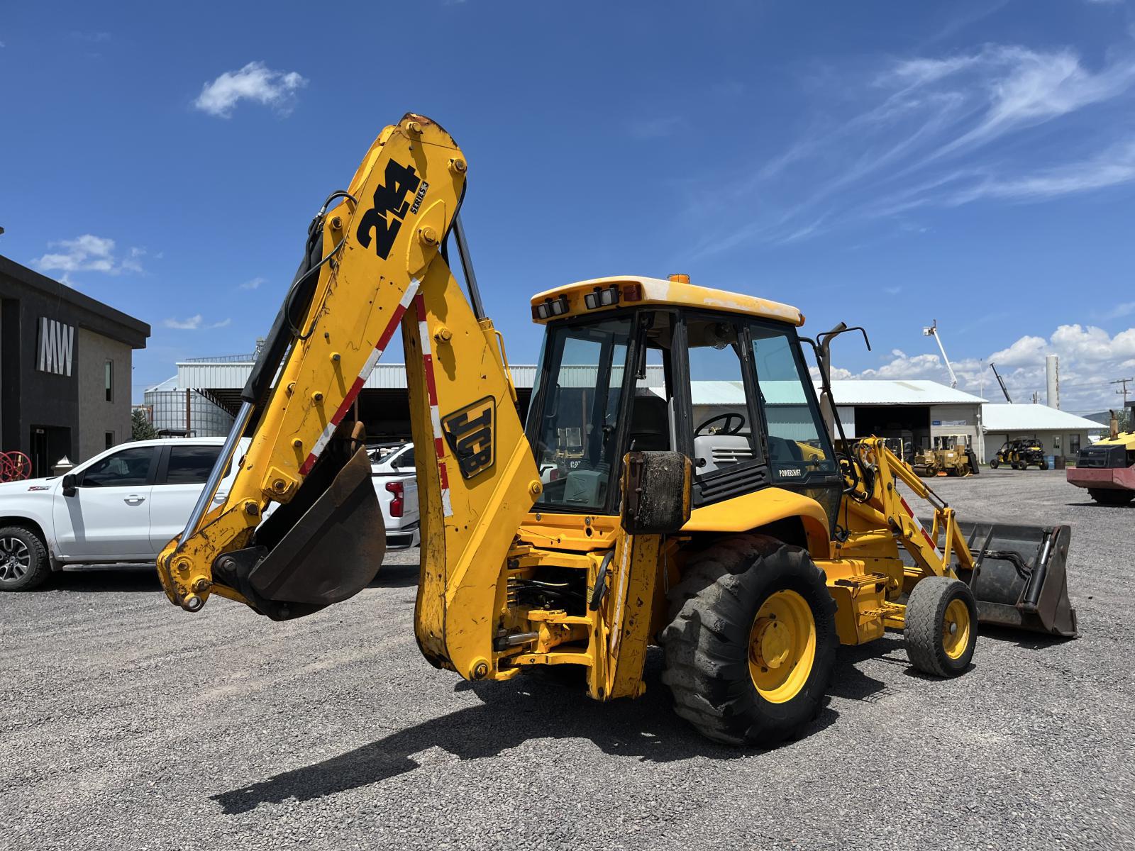 ./imagenes/INVOICE/2019/15507/JCB 214 SERIES 3 (4).JPG